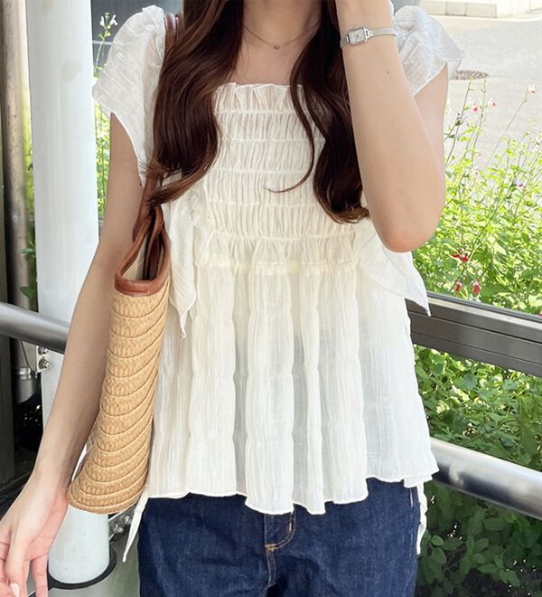 a出品ページ a出品ページ nelliy.】フリルシャーリングブラウス[品番