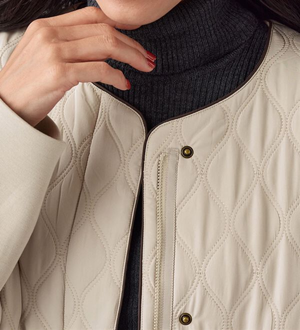 BELLUNA（ベルーナ）の「中わたキルティング切替ダンボール素材コート（ハーフコート）」｜詳細画像
