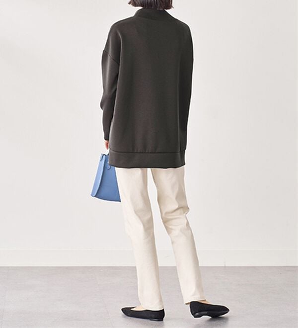 BELLUNA（ベルーナ）の「柔らかとろみ素材裾ジップデザインプルオーバー（カットソー）」｜詳細画像