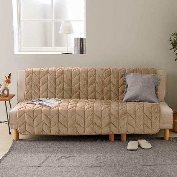 iellio（イエリオ）の「あったかふわふわボリュームソファカバー＜吸湿発熱・フランネル素材＞（ソファーカバー）」｜ベージュ