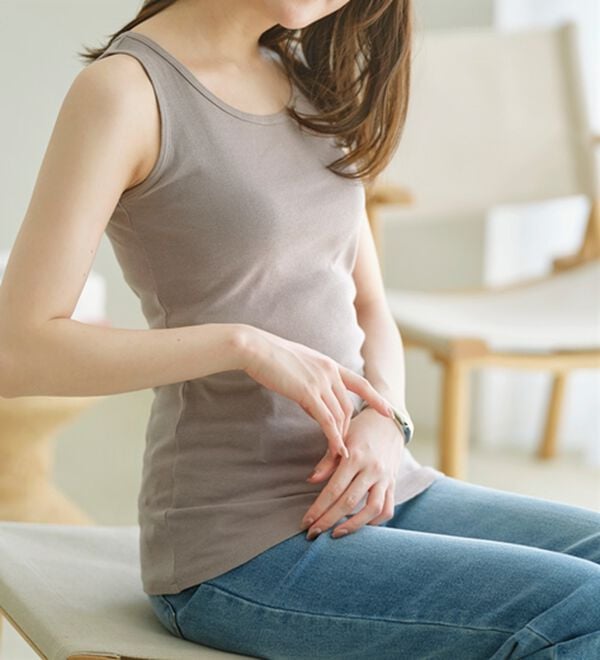 LAVIENNE（ラヴィエンヌ）の「下着に見えない！綿１００％アースカラータンク（肌着・インナーウェア）」｜詳細画像