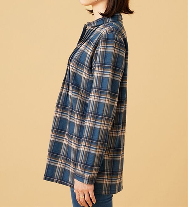 BELLUNA（ベルーナ）の「【ふわふわ裏ファー】パチパチしにくい裏ファーオーバーブラウス（ブラウス）」｜詳細画像