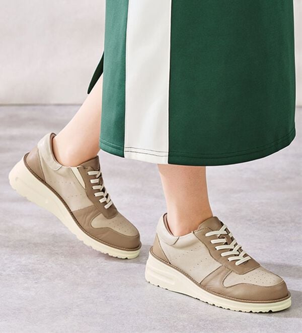 ルフラン（ルフラン）の「＜ラシーナリュクス＞サッと履ける４Ｅレザースニーカー（スニーカー）」｜詳細画像