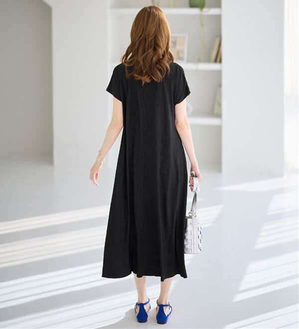 alotta（アロッタ）の「【４つの機能付】ひんやり楽ちん快適！フレアーワンピース（カットソーワンピース）」｜詳細画像