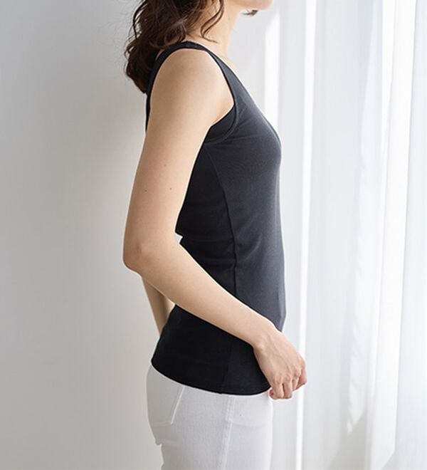 LAVIENNE（ラヴィエンヌ）の「【汗かきさん必見！】涼感サラッと快適汗取りタンクトップインナー＜さらりラボ＞（肌着・インナーウェア）」｜詳細画像