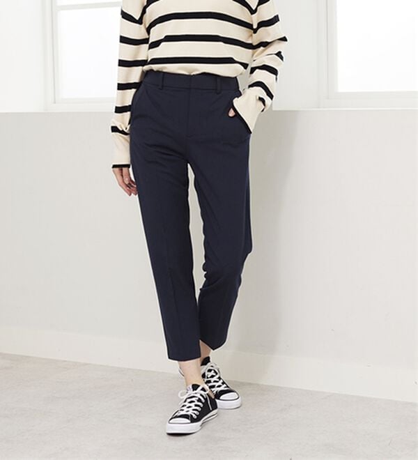 BELLUNA（ベルーナ）の「サマ見え！美脚テーパードパンツ（テーパードパンツ）」｜ネイビー