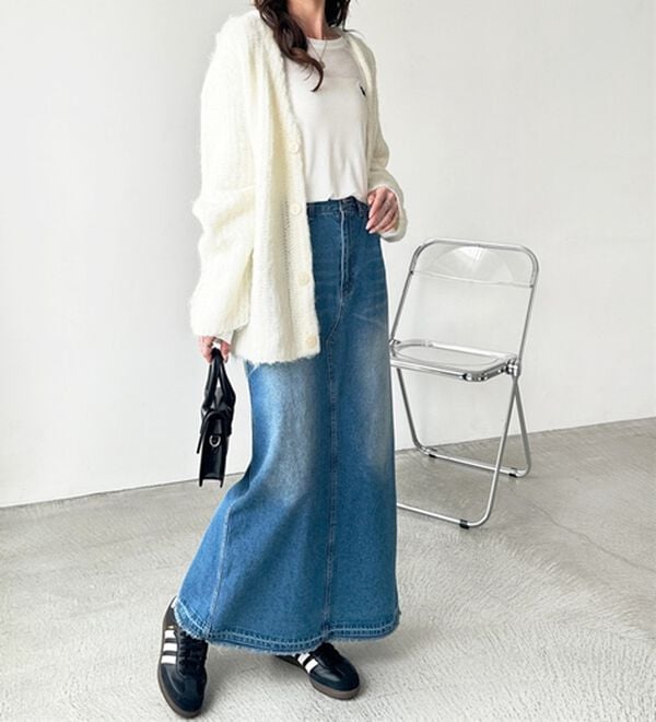 GeeRA（ジーラ）の「バックスリットデニムロングスカート（ロングスカート）」｜詳細画像