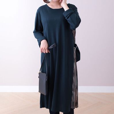 BELLUNA（ベルーナ）の「サイドプリーツデザインワンピース（カットソーワンピース）」