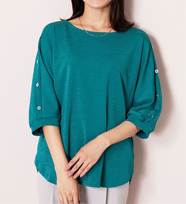 BELLUNA（ベルーナ）の「ラメ調肩ボタンデザインプルオーバー（カットソー）」｜詳細画像
