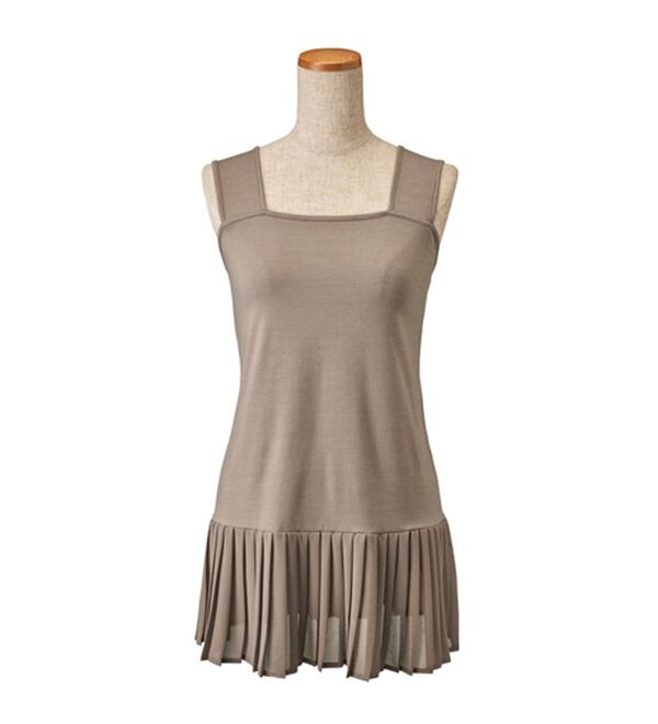 YU'NOW（ユナウ）の「【抗菌防臭】【吸水速乾】ブラ紐隠しの優秀プリーツワンピース（肌着・インナーウェア）」｜詳細画像