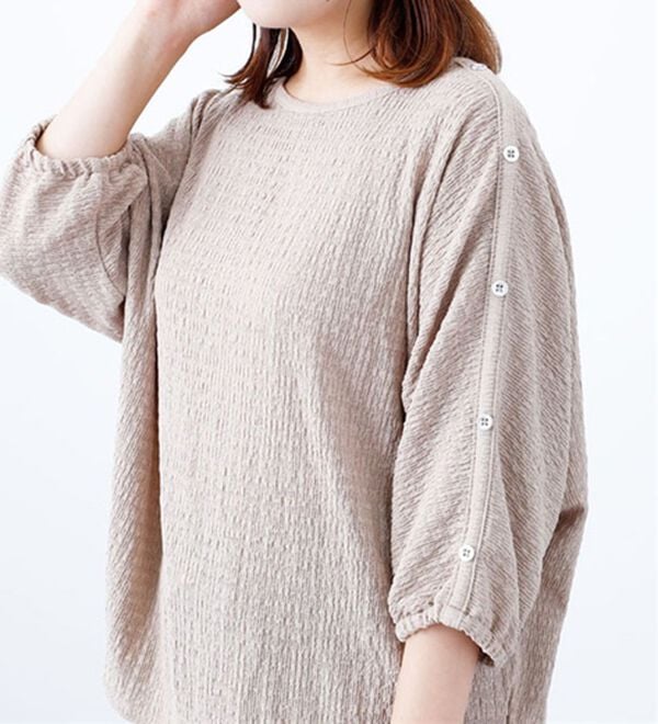 BELLUNA（ベルーナ）の「楊柳素材肩ボタンプルオーバー（カットソー）」｜詳細画像
