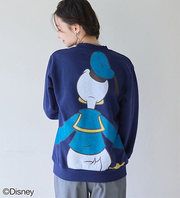 BELLUNA（ベルーナ）の「＜Ｄｉｓｎｅｙ＞【ドナルド＆デイジー】抱き着きプリント裏起毛トレーナー（カットソー）」｜詳細画像