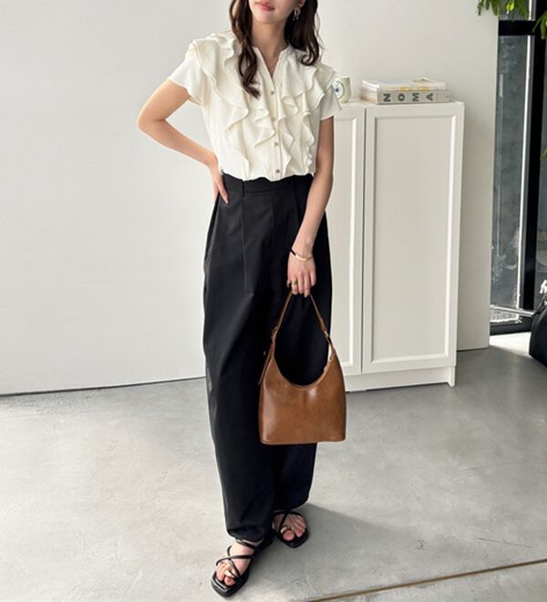 GeeRA（ジーラ）の「ラッフルフリルハーフスリーブブラウス（ブラウス）」｜詳細画像