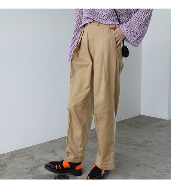 GeeRA（ジーラ）の「ハイウエストタックデザインチノパンツ（フルレングスパンツ）」｜詳細画像