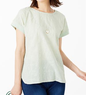 BELLUNA（ベルーナ）の「刺しゅうレース切替プルオーバー（カットソー）」｜ライトグリーン