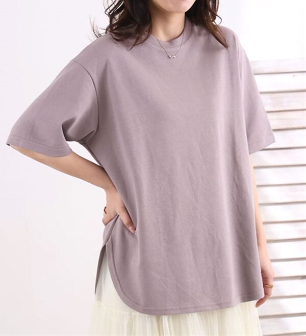 A HAPPY MARILYN（アハッピーマリリン）の「【Ｍ～８Ｌ】【ハッピーさらりん】裾ラウンド五分袖Ｔシャツ（Tシャツ）」｜グレージュ