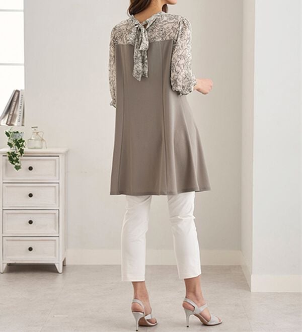 BELLUNA（ベルーナ）の「バックリボン使いプリント切替チュニック（その他ワンピース）」｜詳細画像