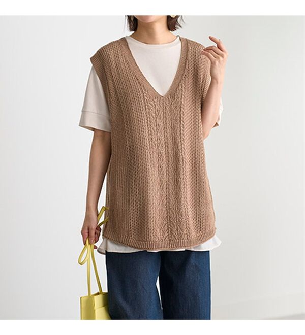 BELLUNA（ベルーナ）の「透かし編みが涼し気なニットベスト（ベスト）」｜詳細画像