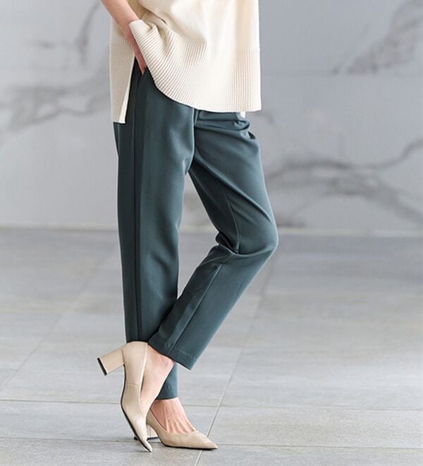 RANAN（ラナン）の「【選べる股下】ひんやり美脚シルエットタックパンツ（フルレングスパンツ）」｜チャコール