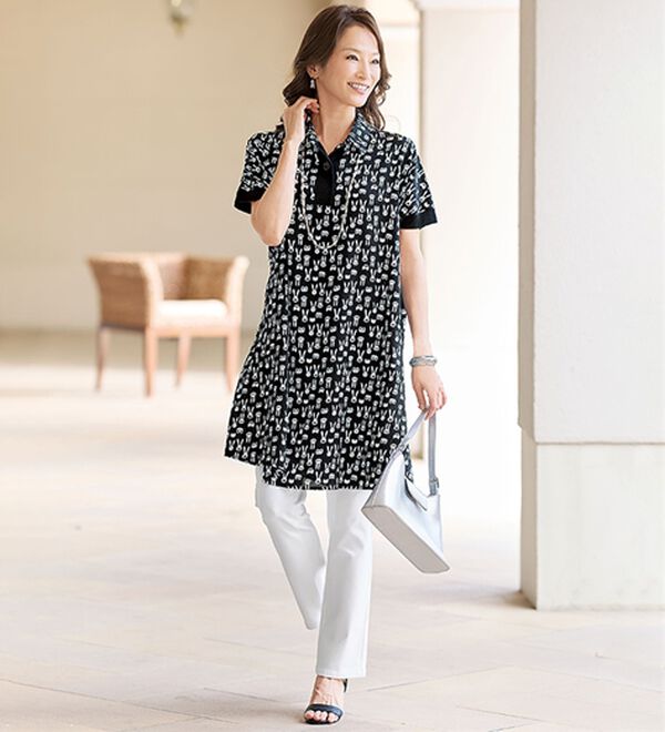 BELLUNA（ベルーナ）の「＜シックに目を惹く！＞モノトーンウサギ柄チュニックワンピース（チュニックワンピース）」｜詳細画像