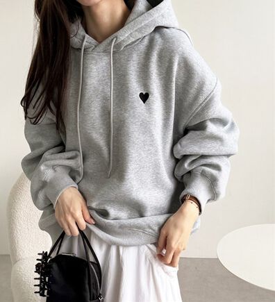 GeeRA（ジーラ）の「ハート刺繍裏起毛スウェットパーカー（パーカー）」