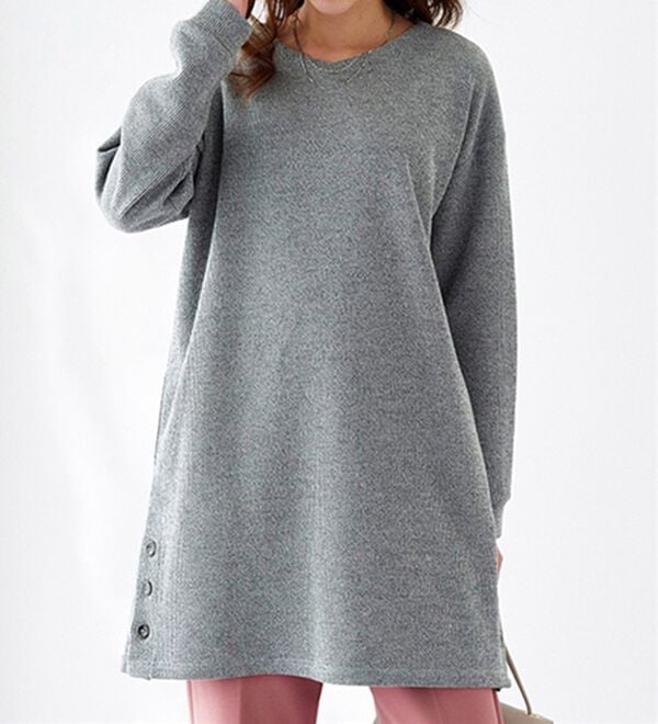 BELLUNA（ベルーナ）の「ニット見え素材裾ボタンチュニックワンピース（チュニック）」｜詳細画像