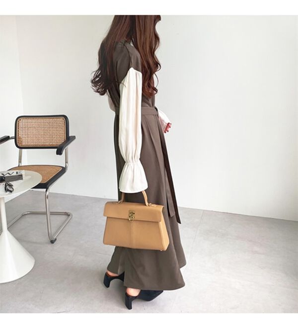 GeeRA（ジーラ）の「ブラウスレイヤード風ドッキングワンピース（カットソーワンピース）」｜詳細画像