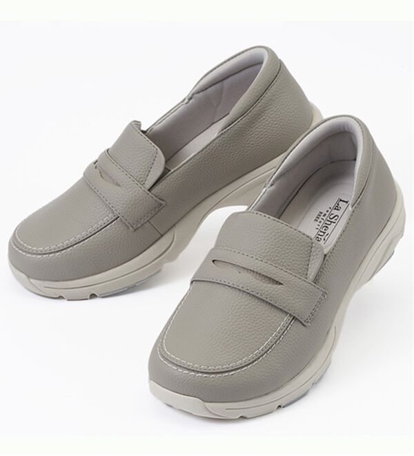 ルフラン（ルフラン）の「スニーカーみたいな快適ローファー＜ラシーナコンフォート＞（ローファー）」｜グレージュ