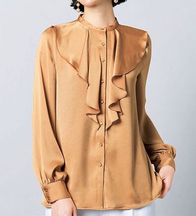 VINNO（ヴィノ）の「＜日本製＞サテンフリル衿ブラウス（ブラウス）」
