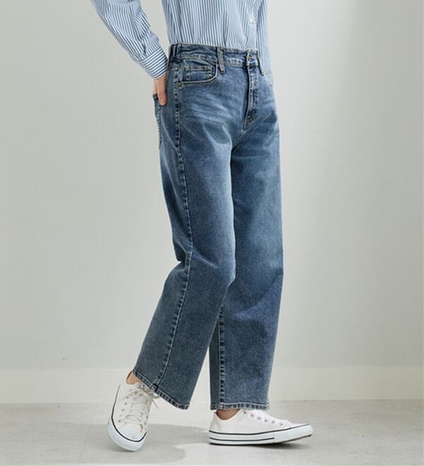 BELLUNA（ベルーナ）の「デニム素材美脚見えワイドパンツ（ワイドパンツ・ガウチョ）」｜詳細画像