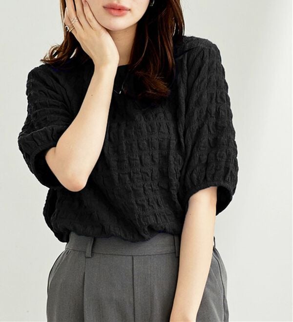 BELLUNA（ベルーナ）の「ポコポコ素材裾ドロストプルオーバー（カットソー）」｜詳細画像