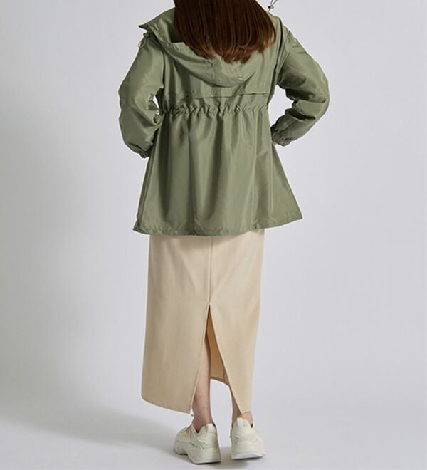 BELLUNA（ベルーナ）の「はっ水加工軽量パーカー（ポーチ付）（パーカー）」｜詳細画像