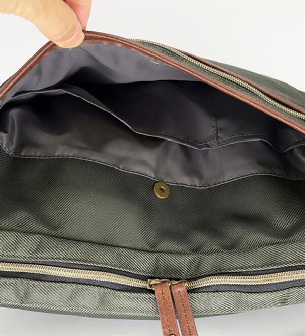 「＜アーノルド　パーマー＞収納上手なクロスボディバッグ（メンズボディバッグ・ウエストポーチ）」｜詳細画像