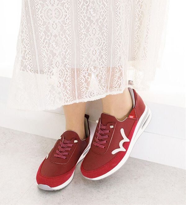 BELLUNA（ベルーナ）の「＜ＥＤＷＩＮ＞さっと履ける！牛床革エアソールスニーカー（スリッポン）」｜詳細画像