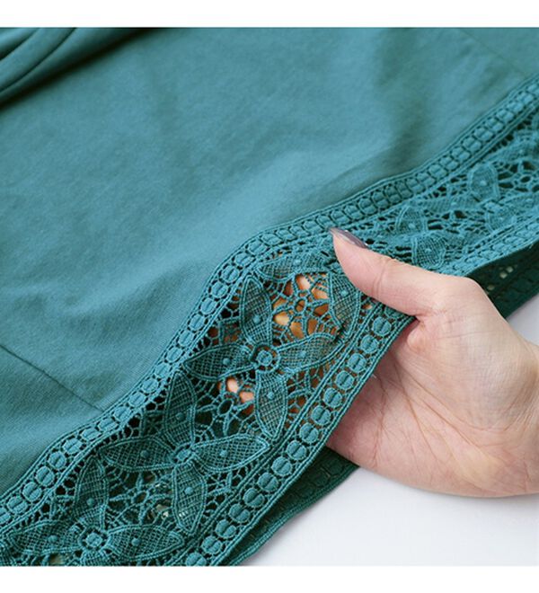 BELLUNA（ベルーナ）の「花柄レース使いデザインプルオーバー（カットソー）」｜詳細画像