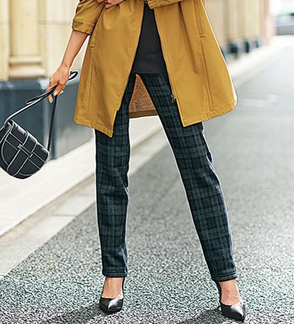 BELLUNA（ベルーナ）の「ポカポカすっきり！静電防止付裏ファーパンツ（フルレングスパンツ）」｜ネイビー／グレー