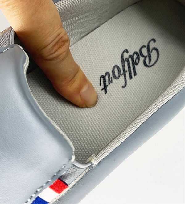 BELLUNA（ベルーナ）の「サッと履けるスリッポンシューズ（スニーカー）」｜詳細画像