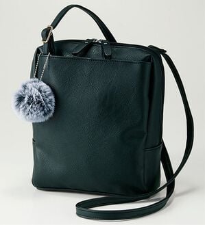 BELLUNA（ベルーナ）の「ガバッと開く！充実収納の３層式ミニショルダー（ショルダーバッグ）」｜ブラック