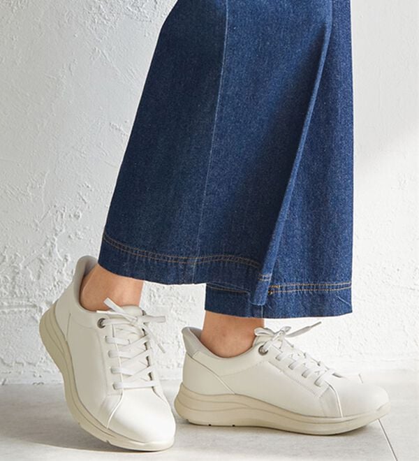 ルフラン（ルフラン）の「＜あとりえＯＫＡＤＡ＞５Ｅすぽ履きコンフォートシューズ（スニーカー）」｜詳細画像