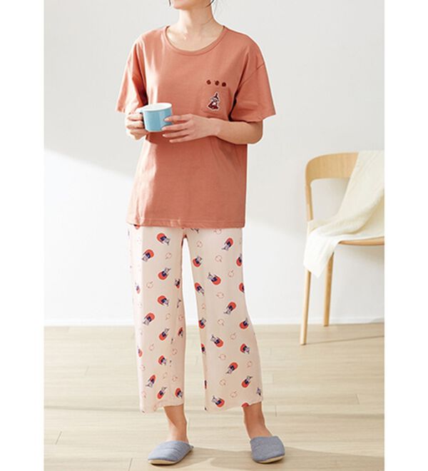 LAVIENNE（ラヴィエンヌ）の「＜ムーミン＞総柄プリントパンツ（その他パンツ）」｜詳細画像