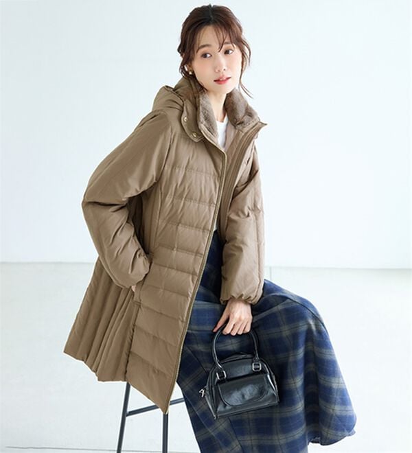 BELLUNA（ベルーナ）の「細見え！フレンチダウン使いダブルステッチロング丈コート（ロングコート）」｜詳細画像