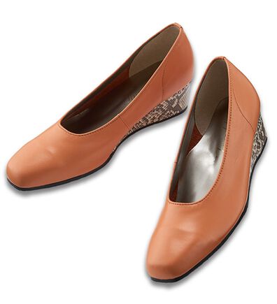 ルフラン（ルフラン）の「４Ｅ牛革お洒落ウェッジパンプス（パンプス）」