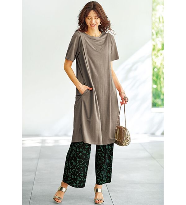 BELLUNA（ベルーナ）の「ヒンヤリ！タック使いかのこワンピース（カットソーワンピース）」｜詳細画像