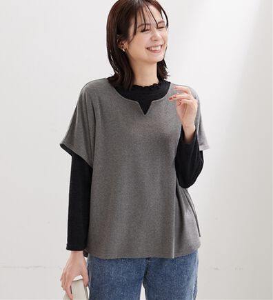 BELLUNA（ベルーナ）の「【2点セット】もちもち素材キーネックポンチョアンサンブル（アンサンブル）」