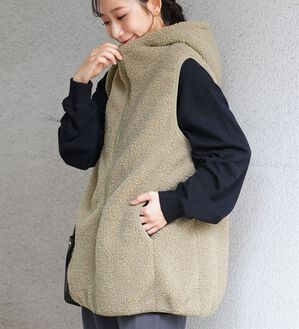 A HAPPY MARILYN（アハッピーマリリン）の「【Ｌ～８Ｌ】大きいサイズの企画者が作りました！ほんのりＡラインでお腹周りゆったりボアベスト（ベスト）」｜詳細画像