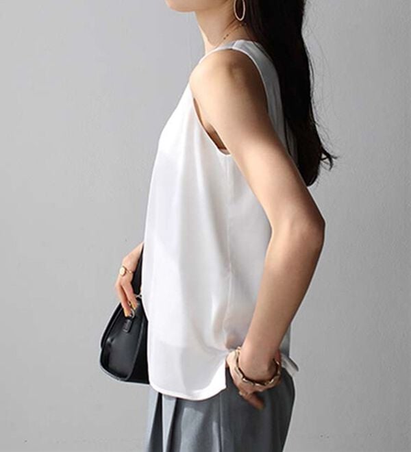 GeeRA（ジーラ）の「前後２ｗａｙヴィンテージサテンノースリーブ（タンクトップ・キャミソール）」｜詳細画像