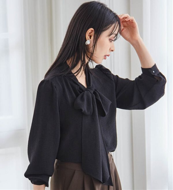 RANAN（ラナン）の「【UV・イージーケア機能付】ボウタイリボンブラウス（ブラウス）」｜詳細画像