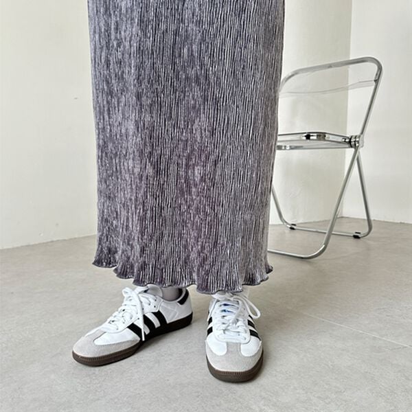 GeeRA（ジーラ）の「すっきり見え！ベロアプリーツロングスカート（ロングスカート）」｜詳細画像