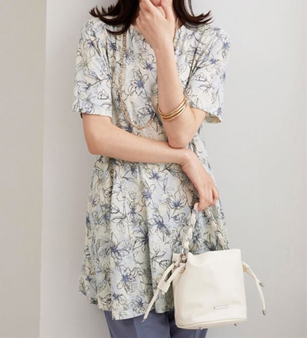 BELLUNA（ベルーナ）の「【接触冷感】フレアーシルエットプリントチュニック（チュニック）」｜詳細画像