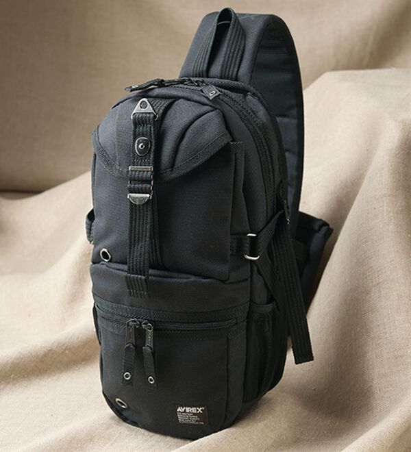 「＜アヴィレックス＞イーグルワンショルダー（メンズボディバッグ・ウエストポーチ）」｜ブラック